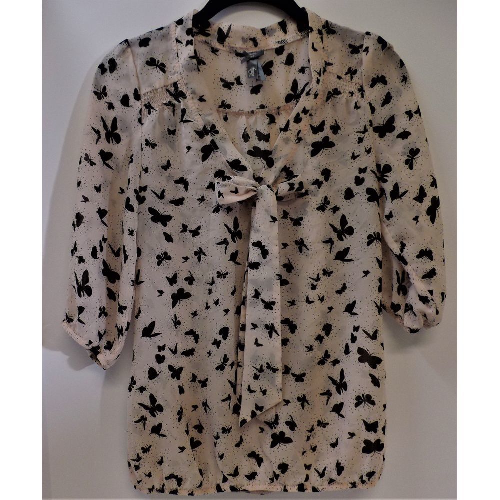 3/$20 Sheer 3/4 Sleeve Top w/Bow